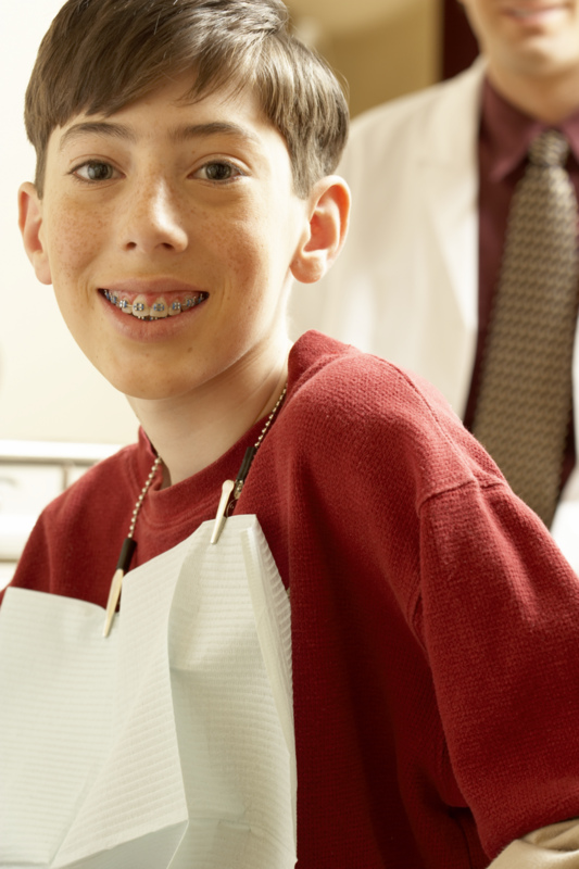 braces photo